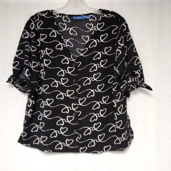 Apt 9 Blouse Black White Heart Swirl Button Down Sz S Coquette Feminine Whimsy - Picture 1 of 12